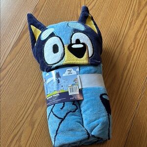 NEW Bluey Hooded Towel